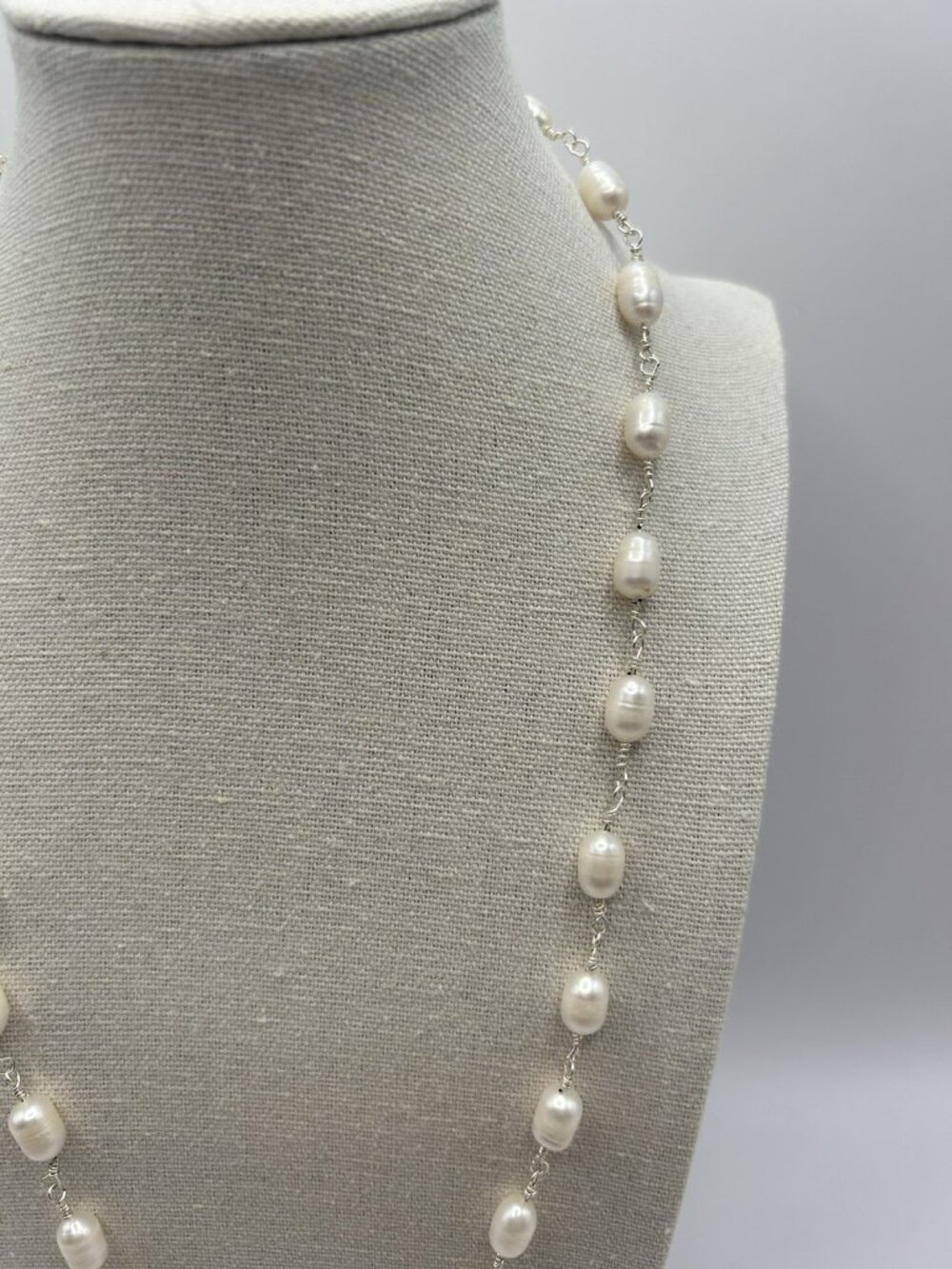 Freshwater Pearl Necklace Silver Tone Jewelry Classic Pearls Christmas Jewelry - Picture 4 of 8